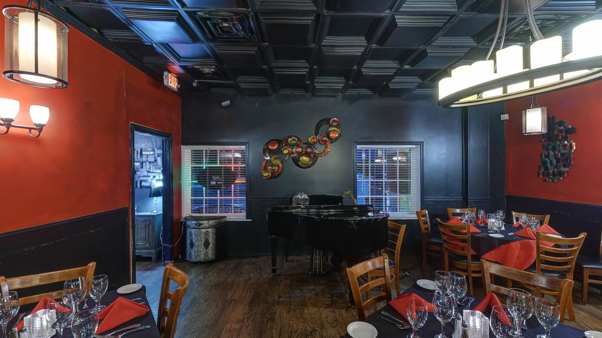 La Bistro Italian Grill